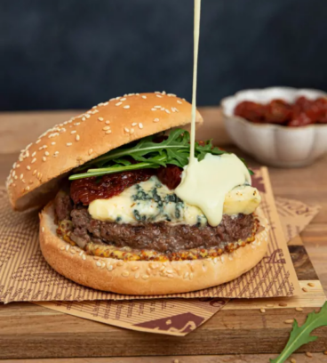 Burger au bleu et tomates séchées